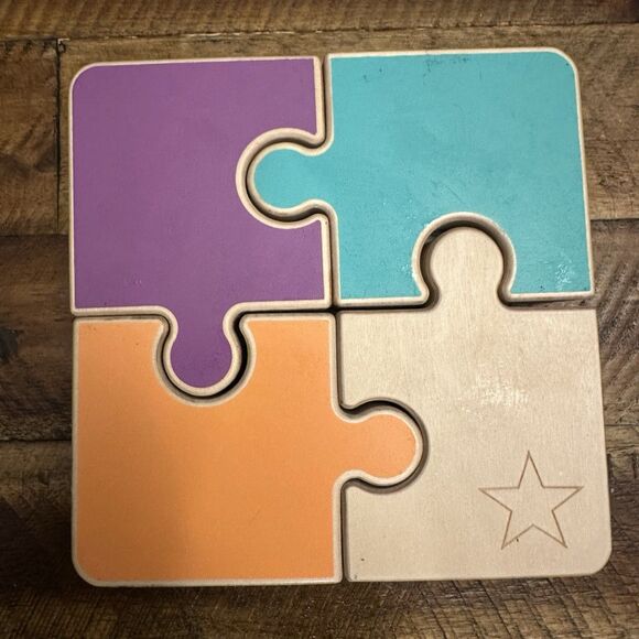 Lovevery Bundle Wooden Posting Stand Wooden Jigsaw Puzzle The Companion Play Kit - Picture 3 of 5